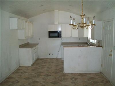 721 Watson Ave, Modesto, CA 95358 photo 2