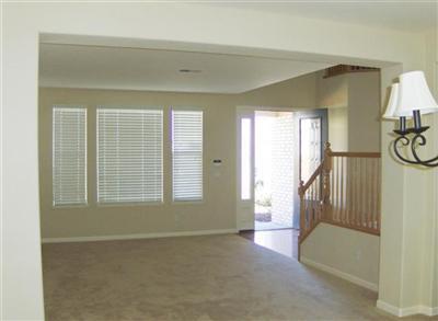 318 Jason Ct, Tracy, CA 95377 photo 3