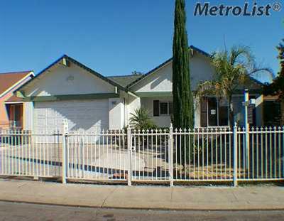 2033 Boulder Creek Dr, Modesto, CA 95351 photo 1
