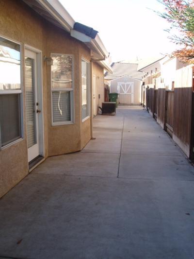 3463 Freitas Ct, Turlock, CA 95382 photo 3