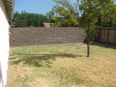 828 Herndon Rd, Modesto, CA 95351 photo 4