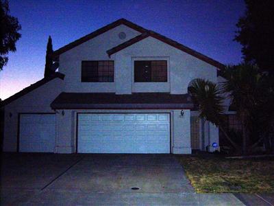 517 Finster St, Patterson, CA 95363 photo 1