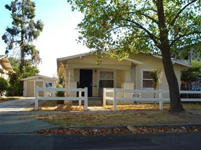 528 E Oak St, Lodi, CA 95240 photo 1