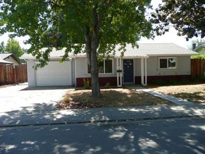 1332 Woodside Dr, Modesto, CA 95355 photo 1