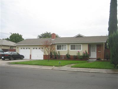 1116 E Alameda St, Manteca, CA 95336 photo 1