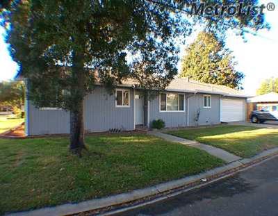 1520 E Coolidge Ave, Modesto, CA 95355 photo 1
