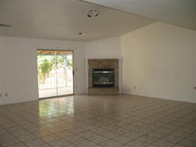 867 Madeline Ct, Merced, CA 95341 photo 3