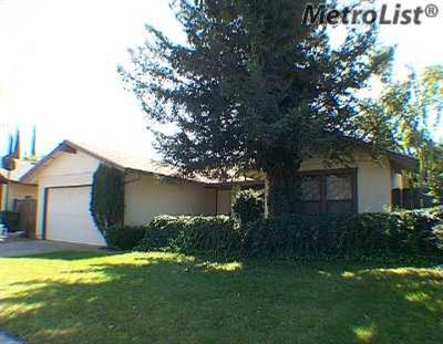 300 Wiley Ct, Turlock, CA 95382 photo 1