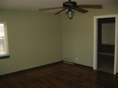 240 Emerson Ave, Modesto, CA 95350 photo 2