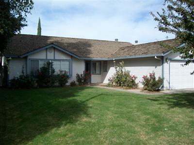 3141 N Berkeley Ave, Turlock, CA 95382 photo 1