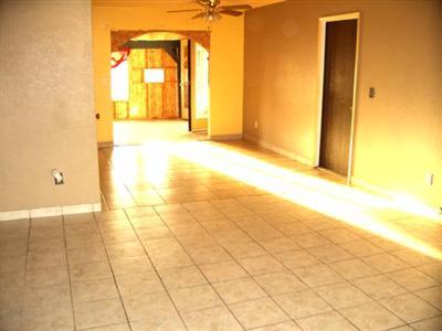 6895 Cindy St, Winton, CA 95388 photo 5