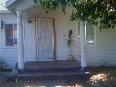 306 Maple St, Lodi, CA 95240 photo 1