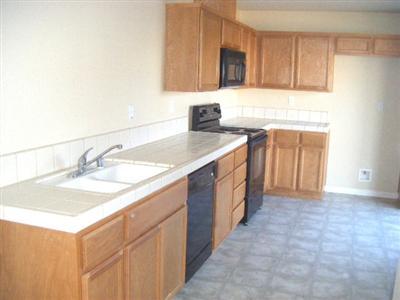 273 Pyramid Ave, Merced, CA 95340 photo 2