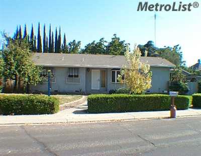 7012 Walnut Woods Dr, Modesto, CA 95356 photo 1