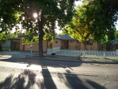 417 S Emerald Ave, Modesto, CA 95351 photo 1