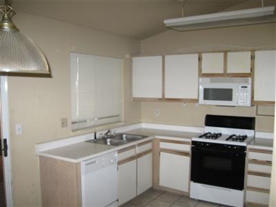 1317 Cribari Dr, Modesto, CA 95358 photo 2