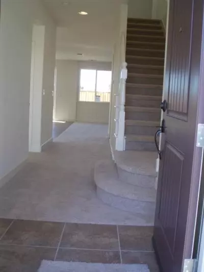 16369 Schooner Ln, Lathrop, CA 95330 photo 4