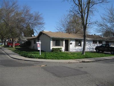 1401 Woodside Dr, Modesto, CA 95355 photo 1