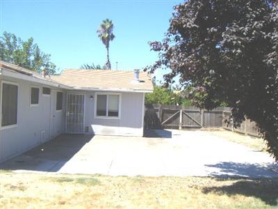 7226 Chablis Ln, Winton, CA 95388 photo 7