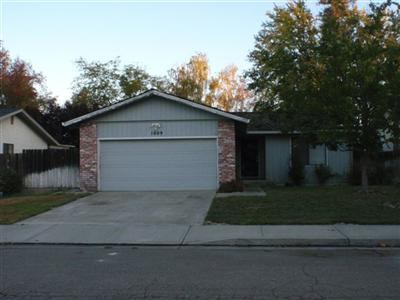 1009 Wimbledon Dr, Lodi, CA 95240 photo 1