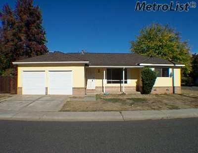 1167 Pine St, Manteca, CA 95336 photo 1
