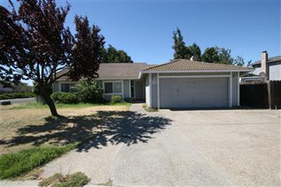 588 Ward Way, Manteca, CA 95336 photo 1