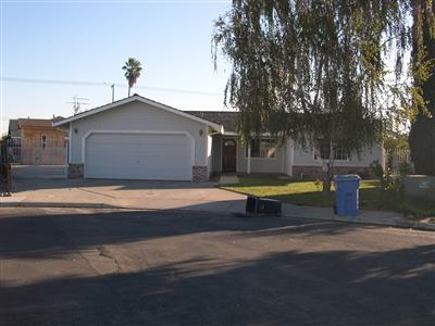 994 Eureka Dr, Turlock, CA 95380 photo 1