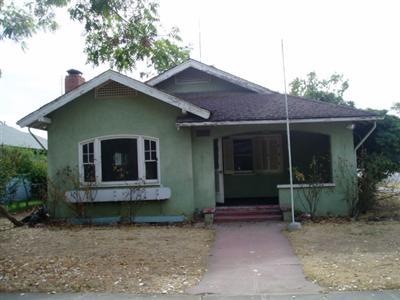 960 W 19th St, Merced, CA 95340 photo 1