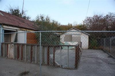 527 Leon Ave, Modesto, CA 95351 photo 1