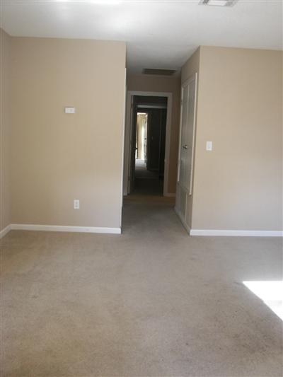 4032 Elmo Loop #d, Modesto, CA 95356 photo 2