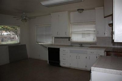 317 Laurel Ave, Modesto, CA 95351 photo 2