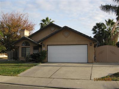 516 Berlin Way, Patterson, CA 95363 photo 1