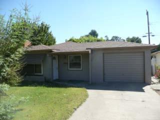 1004 Lloyd St, Lodi, CA 95240 photo 1