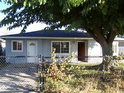 1505 W Whitmore Ave, Modesto, CA 95358 photo 1