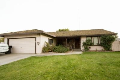 1904 Kruger Dr, Modesto, CA 95355 photo 1