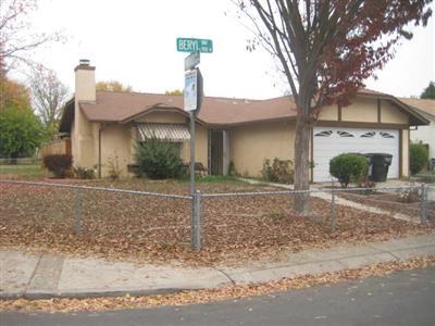 945 Beryl Way, Modesto, CA 95351 photo 1