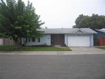 243 Charles St, Lodi, CA 95240 photo 1