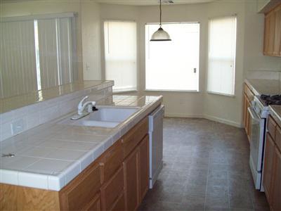 1703 Via Lombardy, Gustine, CA 95322 photo 3