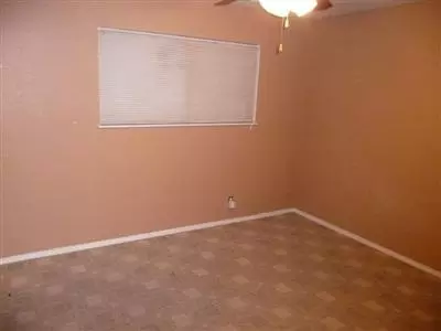 221 E 20th St, Tracy, CA 95376 photo 5