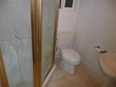 221 E 20th St, Tracy, CA 95376 photo 8