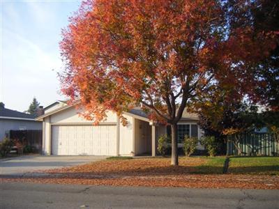 833 E Alameda St, Manteca, CA 95336 photo 1