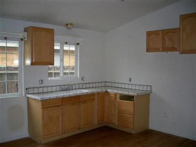 822 Latimer Ave, Modesto, CA 95351 photo 2