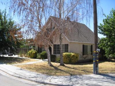 105 E Washington St, Ripon, CA 95366 photo 1