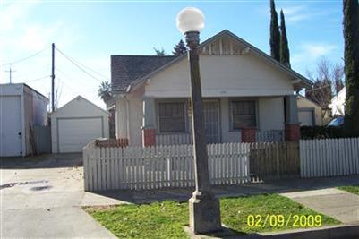 548 E Oak St, Lodi, CA 95240 photo 1