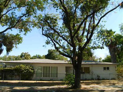 712 Center St, Modesto, CA 95351 photo 1