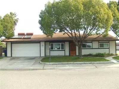 712 Mcfall Pl, Manteca, CA 95336 photo 1