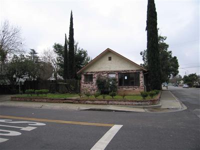 300 Maple St, Lodi, CA 95240 photo 1