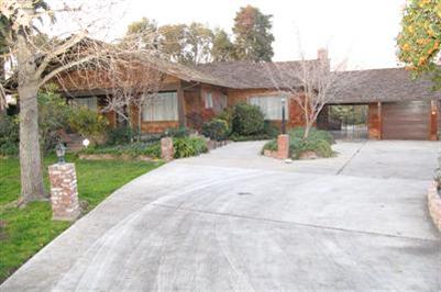 985 E North Bear Creek Dr, Merced, CA 95340 photo 1