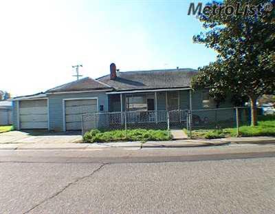 920 Trinity St, Manteca, CA 95336 photo 1