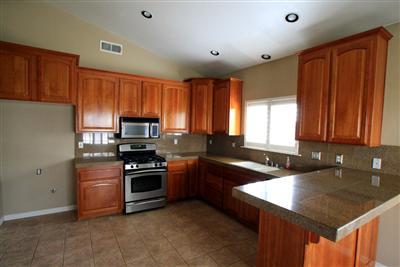 18947 Chestnut St, Woodbridge, CA 95258 photo 3